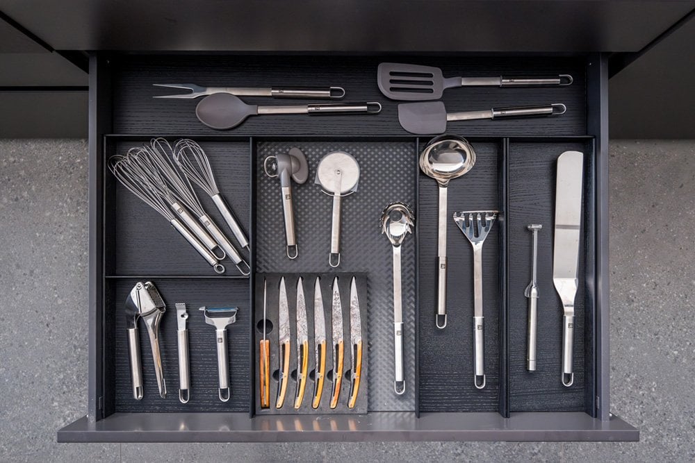 Set organizérů vnitřní zásuvky 900 mm z jasanového dřeva