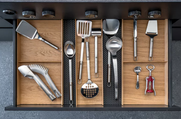 Set organizérů vnitřní zásuvky 900 mm z dubového dřev dřeva