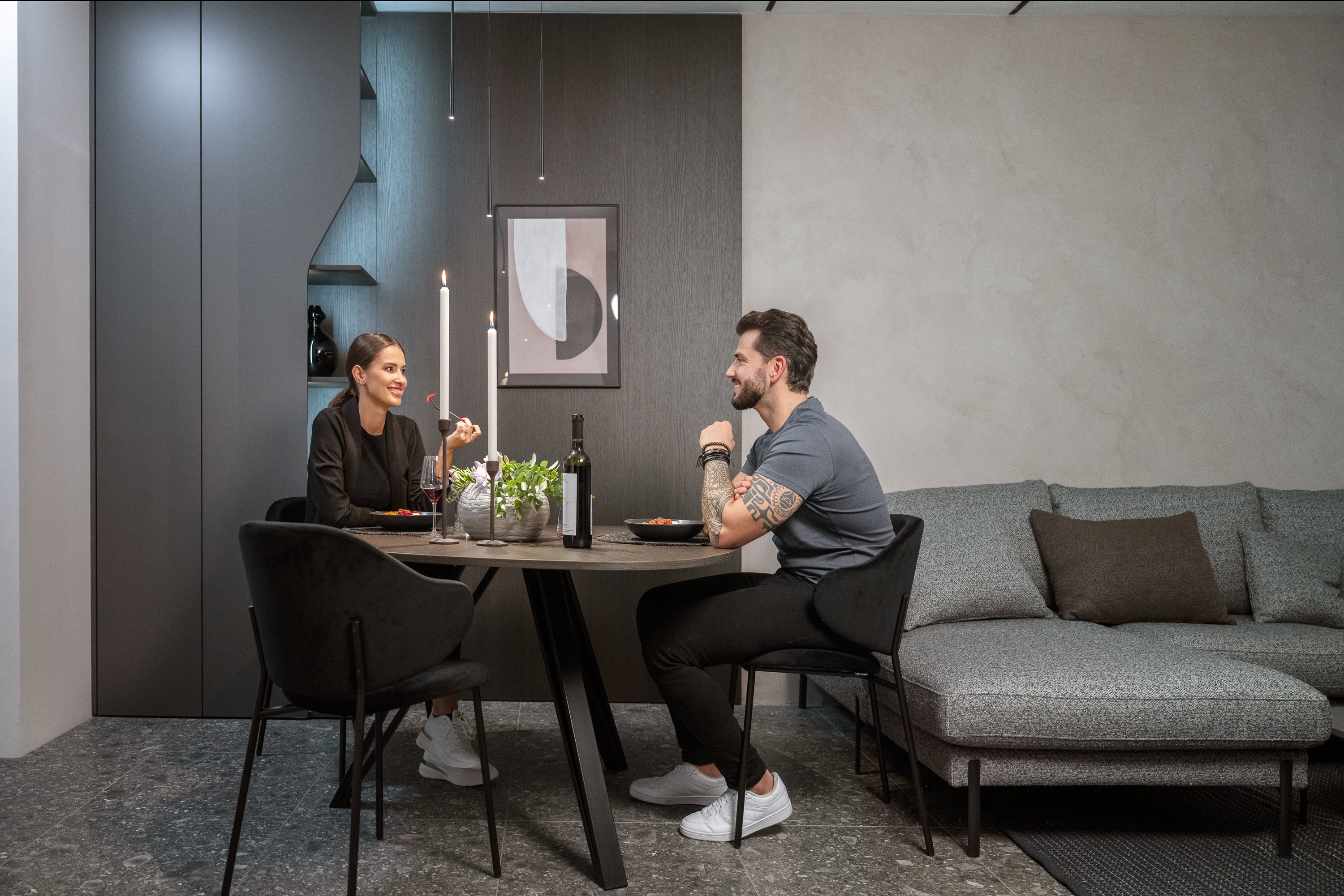 Jídelní kout s nábytkem Calligaris. Design, který spojuje pohodlí a eleganci